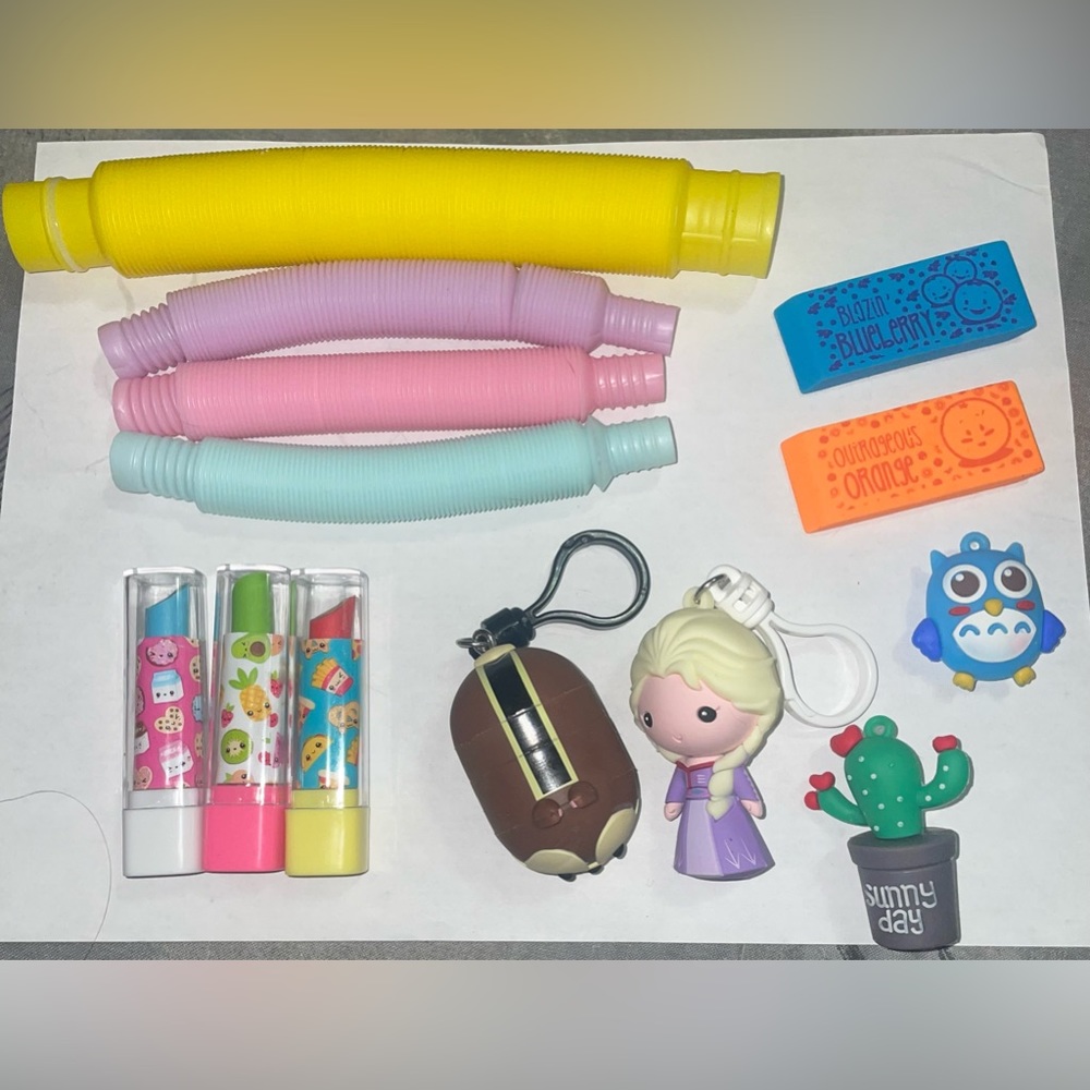 Fidget toy and toys pack